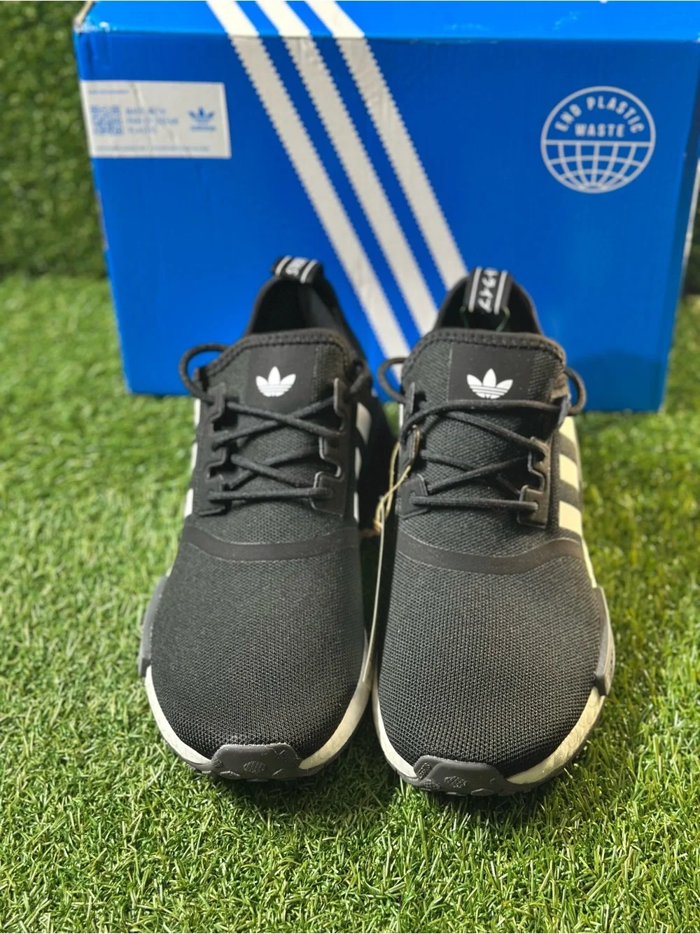 ADIDAS ORIGINALES NMD_R1 PRIMEBLUE ,SIZE 7 MENS, BRAND NEW